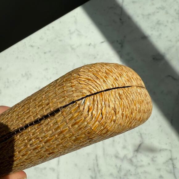 Straw Woven Box Clutch w/ Gold Chain Strap – Hard Case Evening Bag - Picture 7 of 8